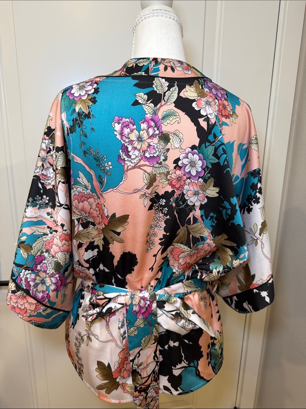 Floral Wrap-Front V-Neck Women's Top in Teal and Black - Picture 7 of 8